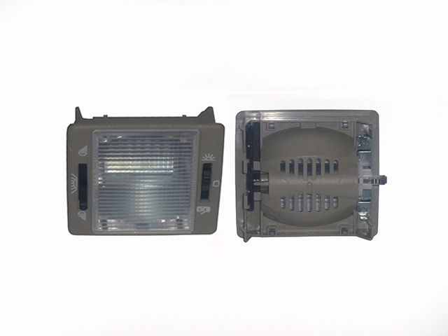 325947111 – LANTERNA TETO VW 7100/8120