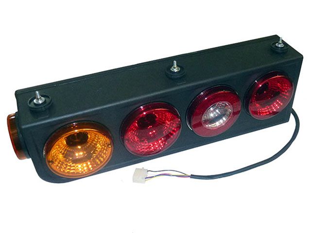 45142 – LANTERNA UNIVERSAL CARRETA RANDON