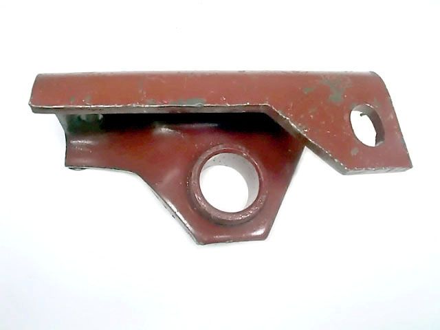 6883207443 – SUPORTE ESTAB. MERCEDES 912