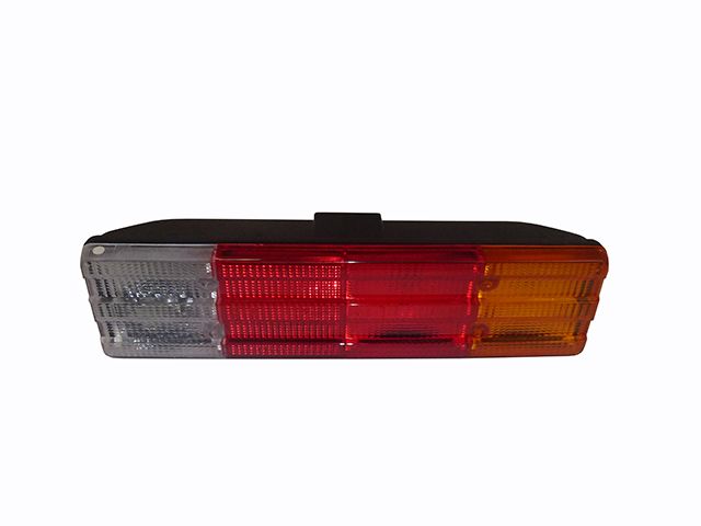 6935440103 – LANTERNA TRAS DIR MERCEDES HPN