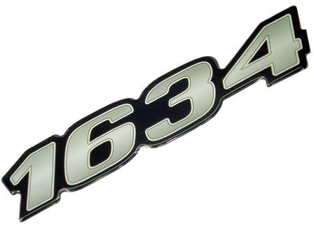 6938172415 – EMBLEMA MERCEDES 1634