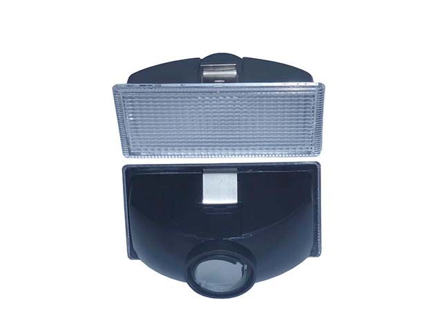 8141013 – LANTERNA TAPA SOL VOLVO FH NH