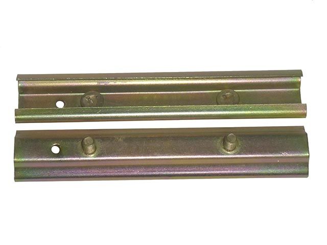 B2DBE22LA92AA – GUIA VIDRO FORD CARGO